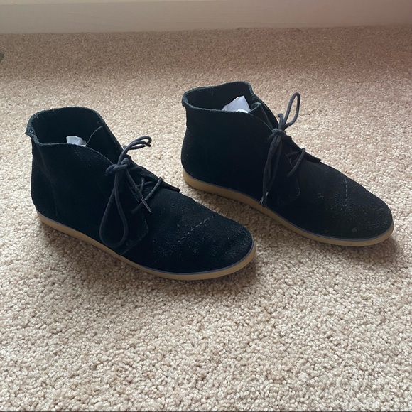 Toms Lace Up Booties - Picture 8 of 10